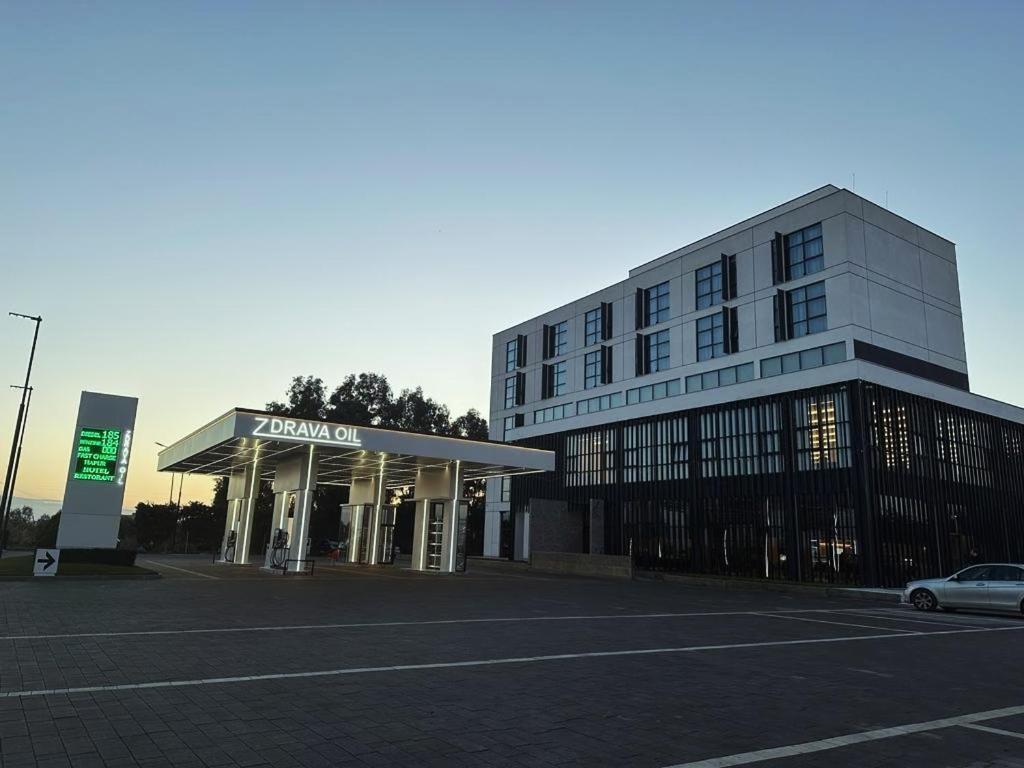 Resort Zdrava Savra Екстер'єр фото